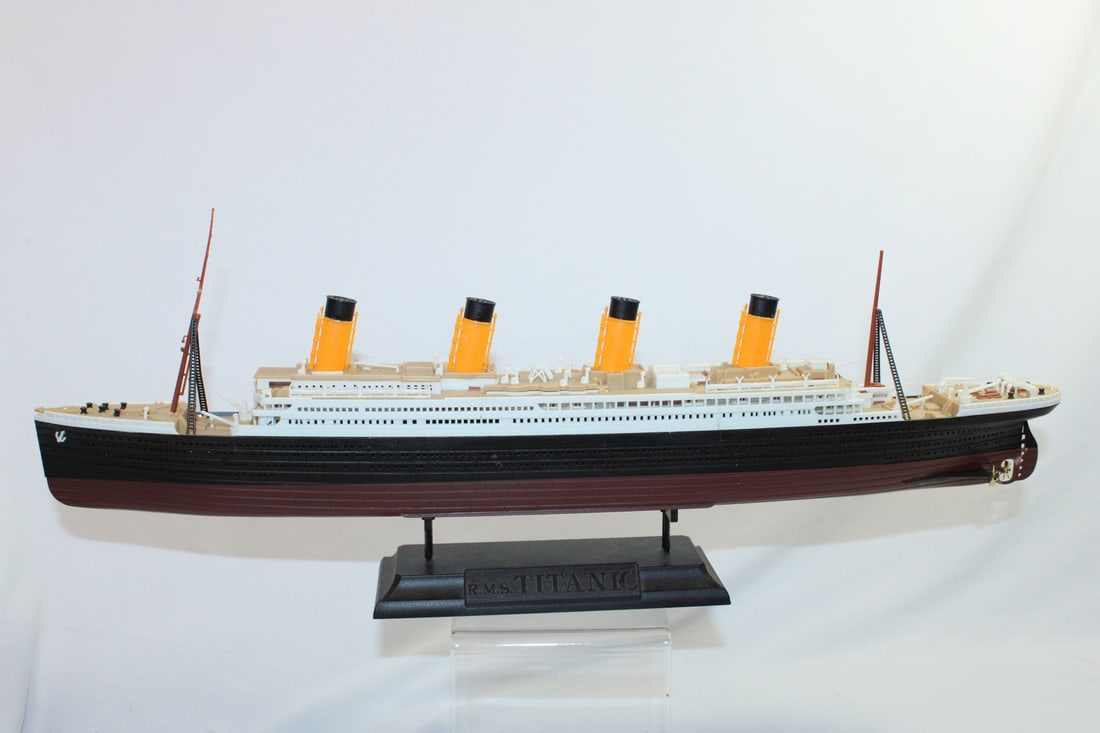 RMS Titanic Model Ship (1 of 13)