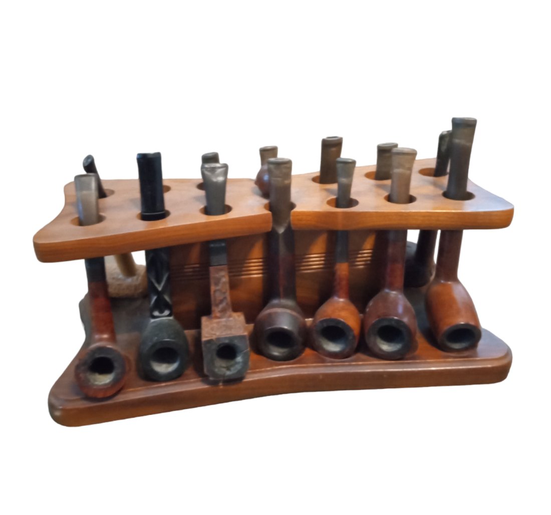 Vintage 14 Pipe Wooden Rack with 14 Pipes Wide Variety of Pipes (1 of 14)