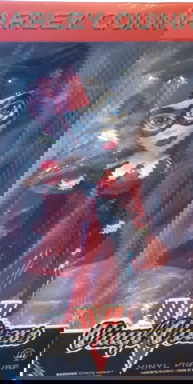 Funko Vinyl Vixens Classic DC Harley Quinn Action (1 of 1)