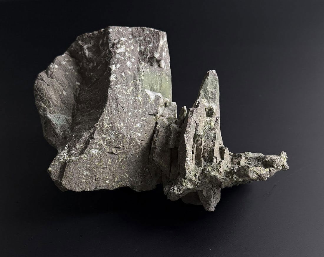 Native Copper Quartz Crystal Keweenaw Michigan: 7" by 5 1/4" by 3 1/4". 2036 grams.