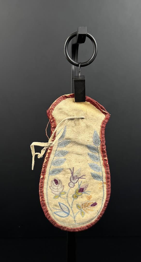 Metis Woodlands Native American Indian Bag: 6" by 3". Mid 19th Century.