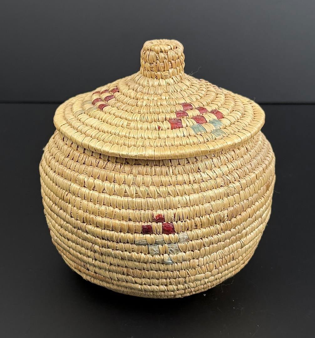 Alaskan Inuit Eskimo Yupik Lidded Basket: 5 5/8" diameter, 5 3/4" tall.