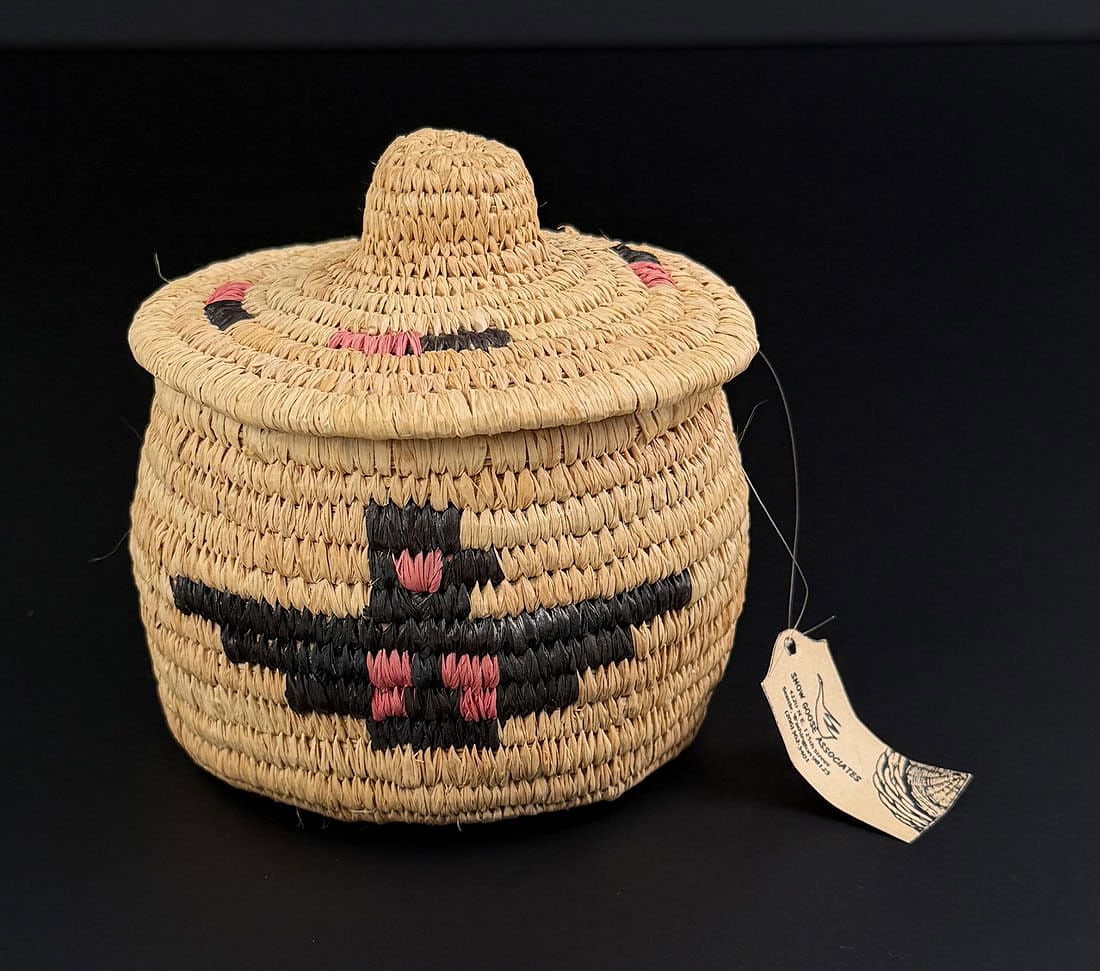 Alice Master Quinault Alaskan Inuit Indian Basket: Measures 4" by 4" by 3 4/5".