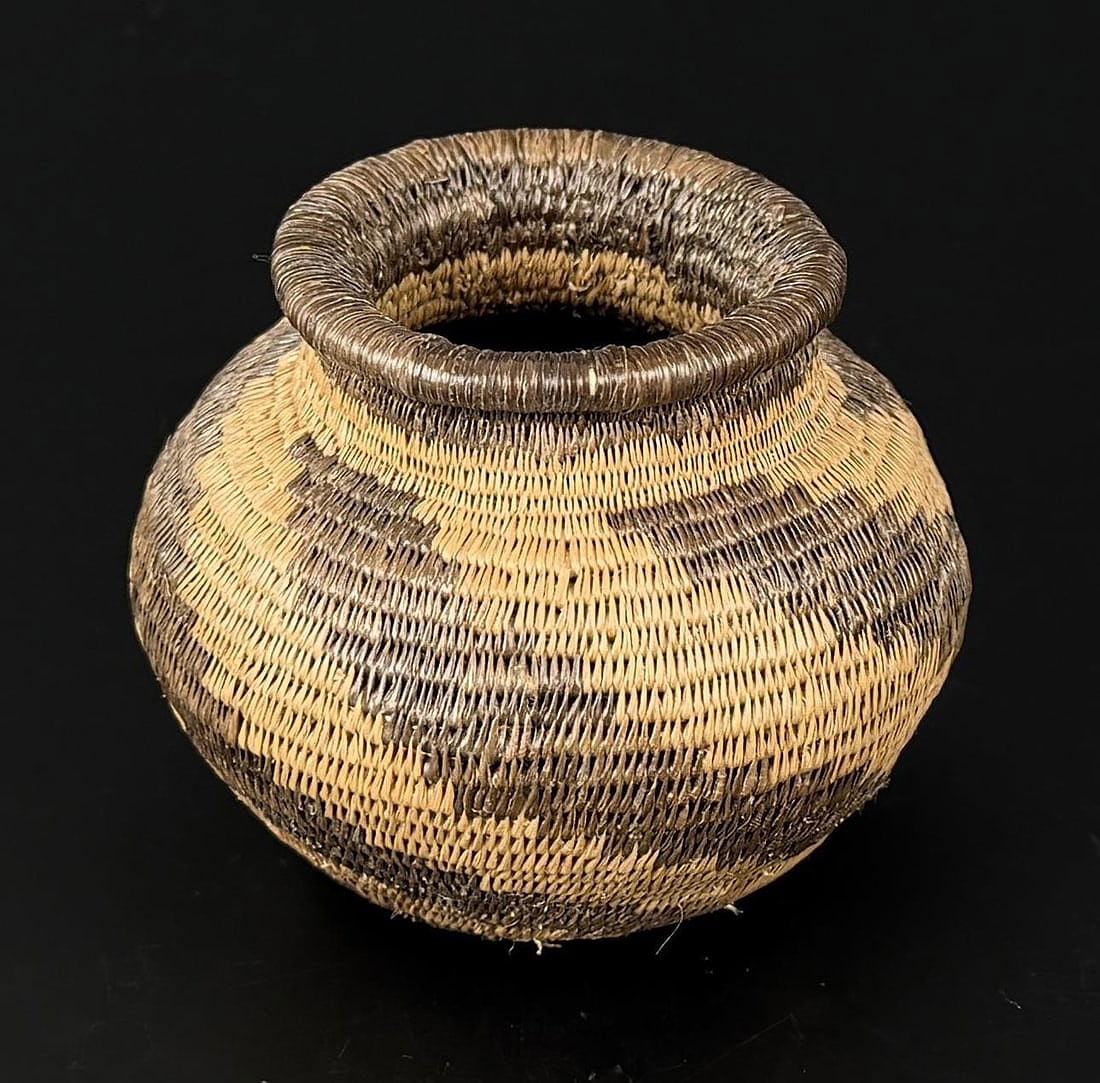 Wounaan Embera Panamanian Rainforest Basket: 3 1/2" by 3 1/2" by 2 7/8". Provenance: Heard Museum, Phoenix, Arizona.