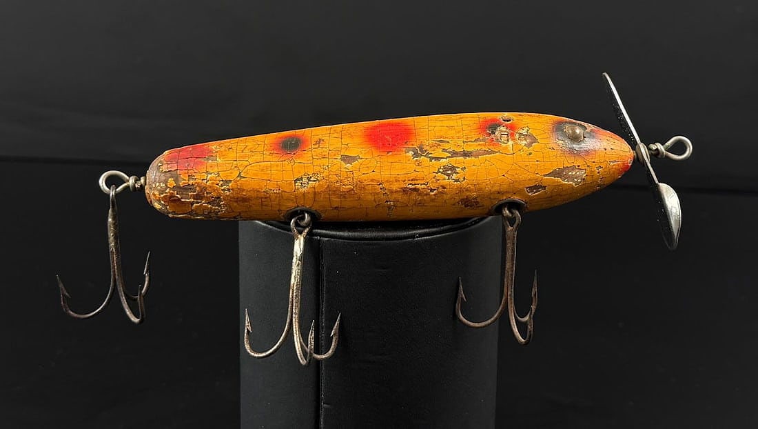 South Bend Lunge Oreno Fishing Lure: Decent example.