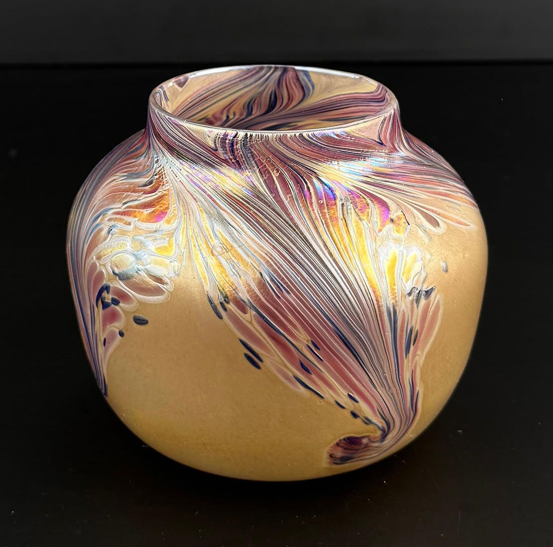 Nuance New Orleans Art Glass Vase: 5" diameter, 4" tall.