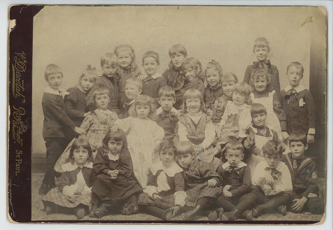 Oak Hill School Children St Paul Minnesota Photo: 7" by 10"