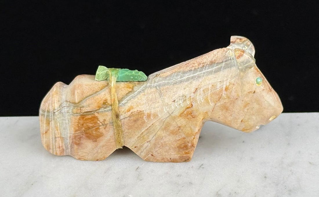 Emery Boone Zuni Carved Horse Fetish: 1/2" by 1" by 2 3/8"