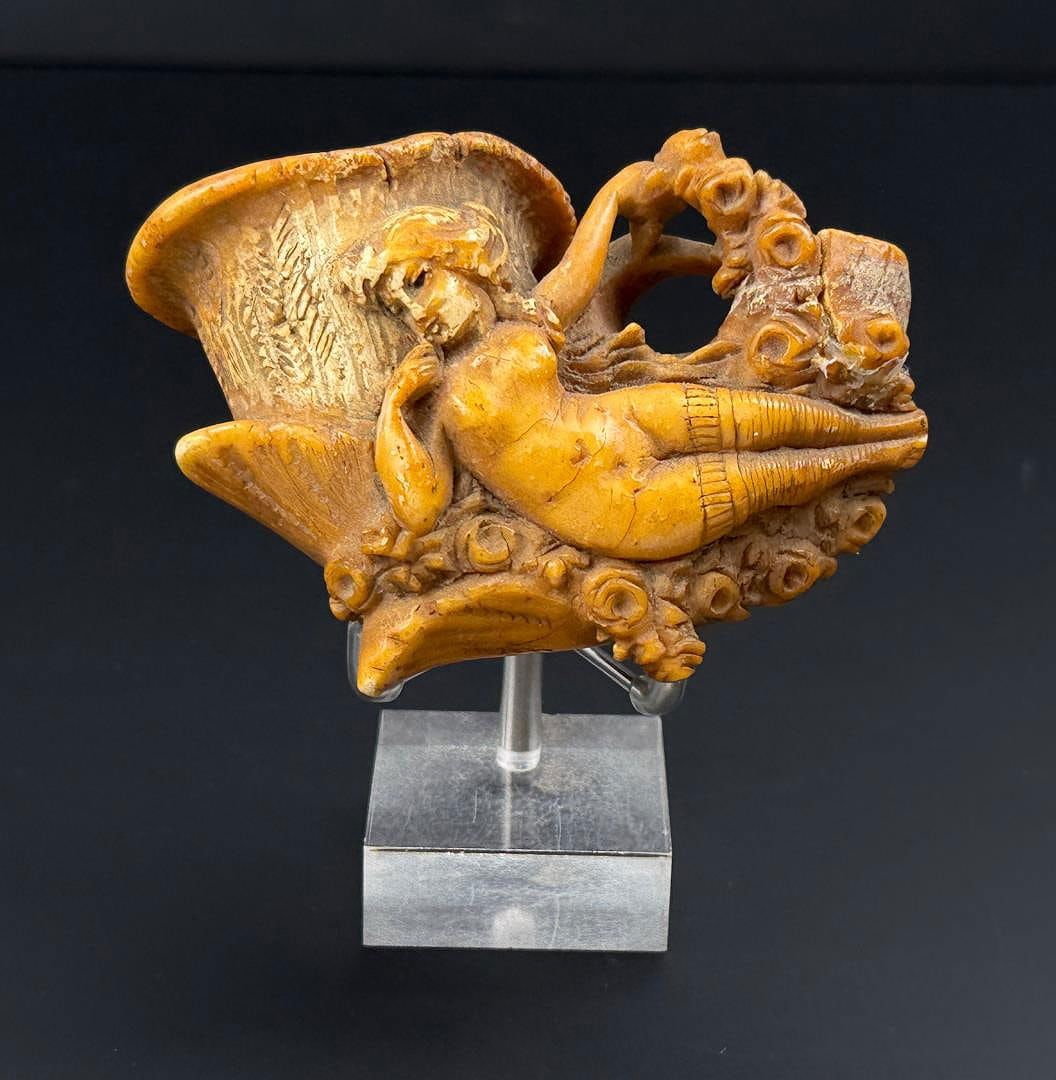 Nude Woman Carved Meerschaum Tobacco Pipe: 1 3/4" by 2 3/4" by 3 3/4"
