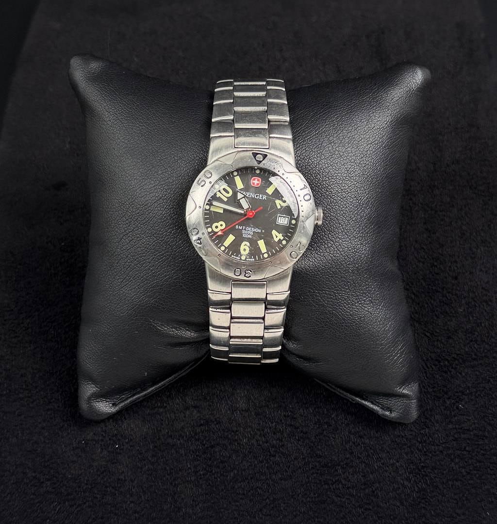 Wenger SMT 100m Dive Watch: Does not work.