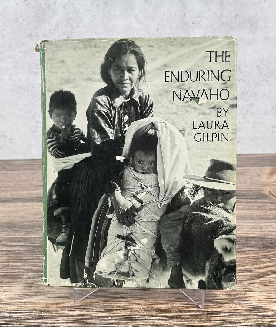 The Enduring Navaho: Laura Gilpin, 1968. First edition.