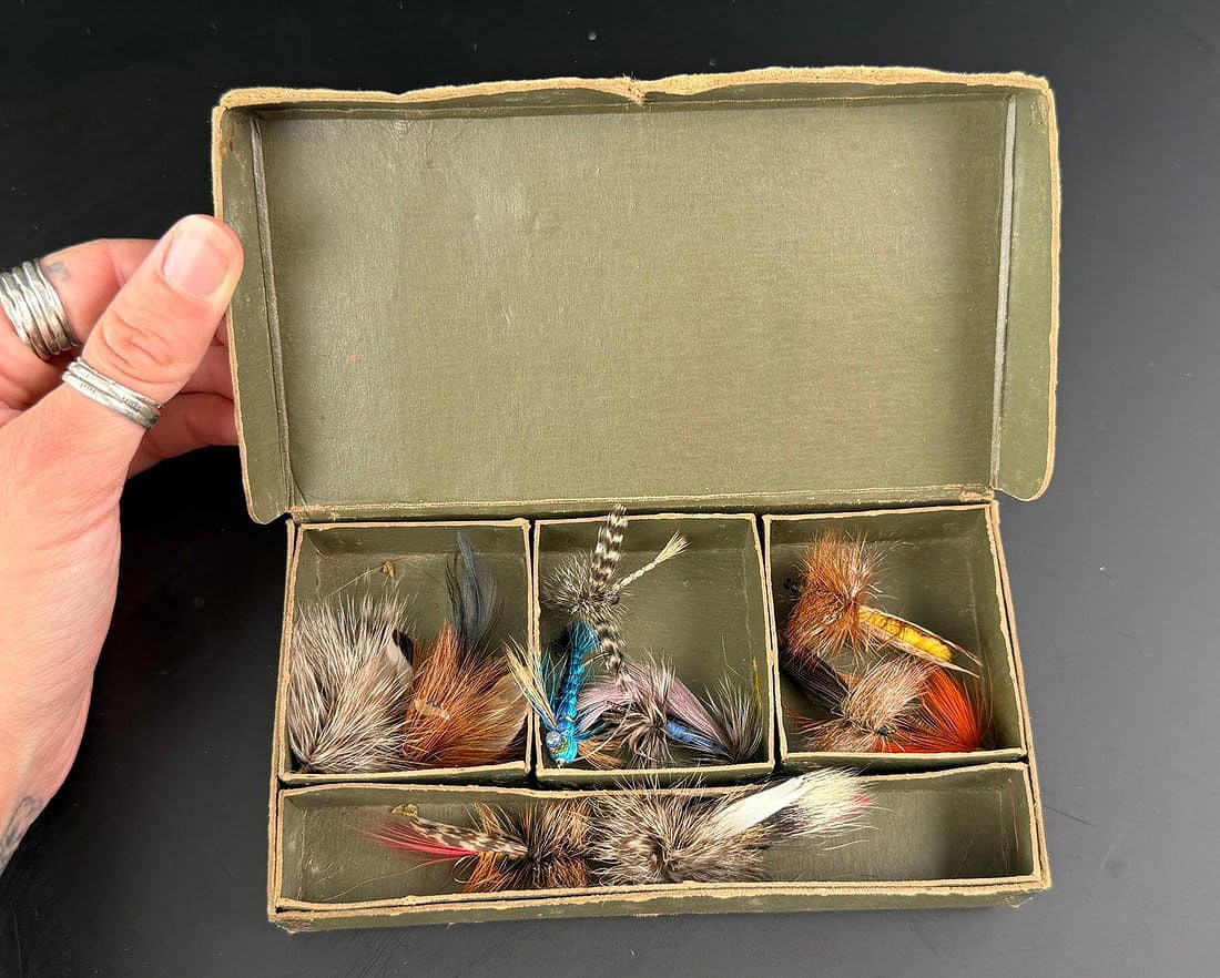 Collection of Antique Fly Fishing Flies: Nice grouping in box.