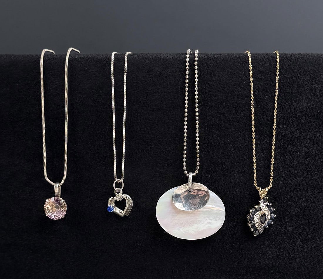 Collection of Sterling Silver Necklaces: Nice grouping