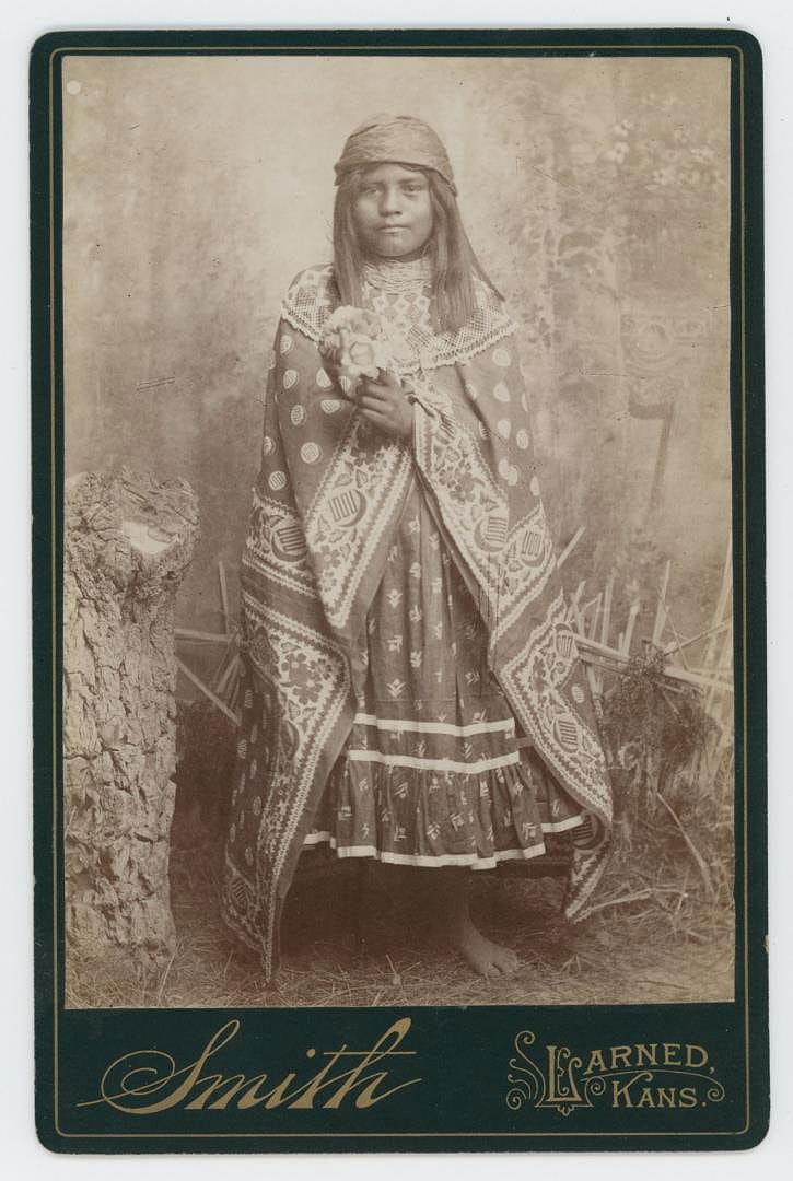 Smith Larned Kansas Pawnee Indian Girl Photo: 4 1/4" by 6 1/2"