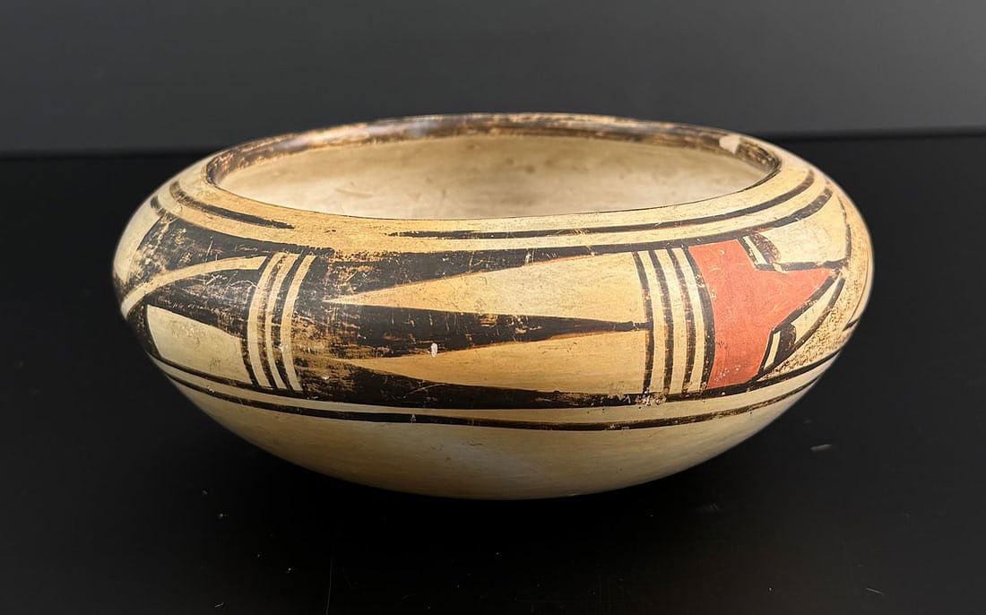 Historic Hopi Pueblo Pottery Bowl: 6 1/4" diameter, 2 1/2" tall.