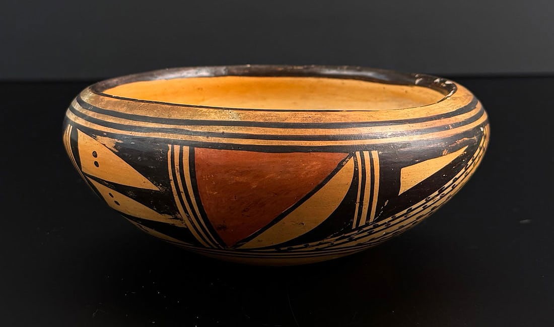 Historic Hopi Pueblo Pottery Bowl: 6 1/4" diameter, 2 1/2" tall.