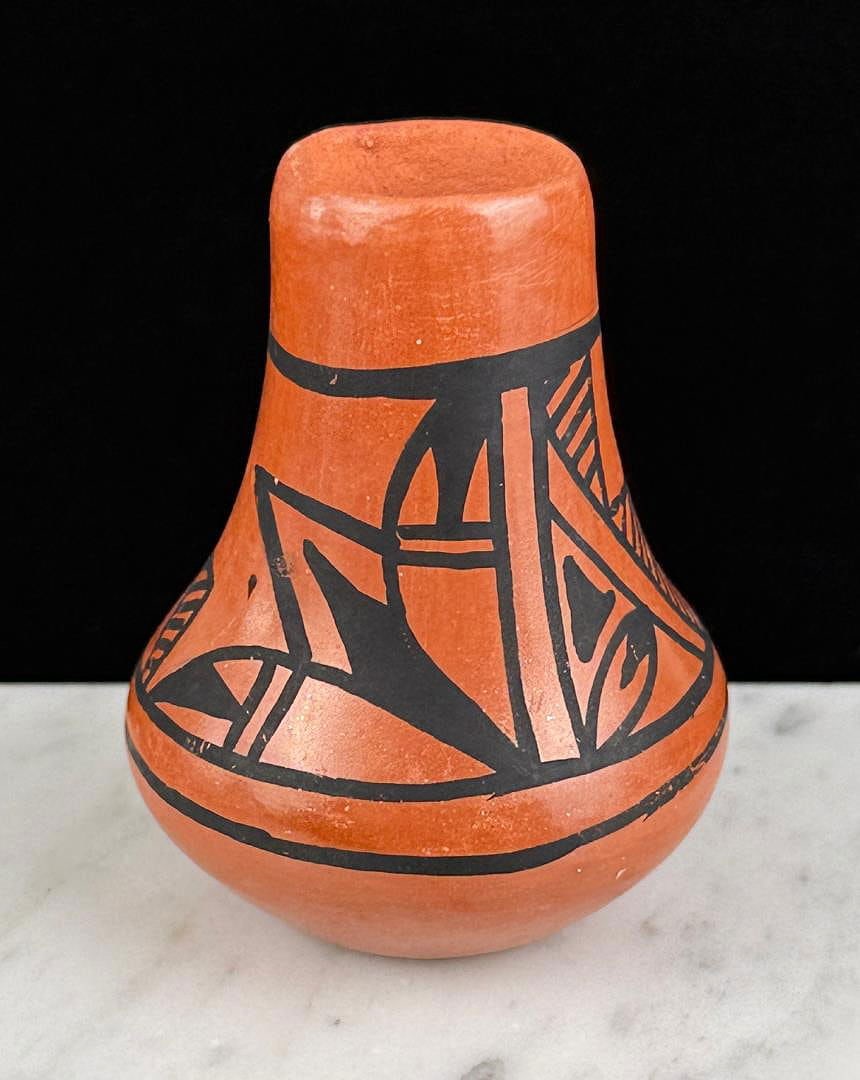 B.P. Jemez Pueblo Miniature Jar: 1 3/4" by 2 1/8"