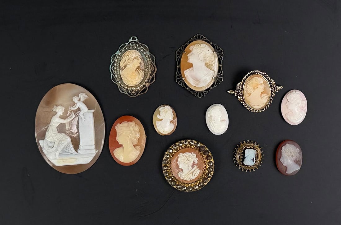 Collection of Victorian Shell Cameos: Nice grouping.