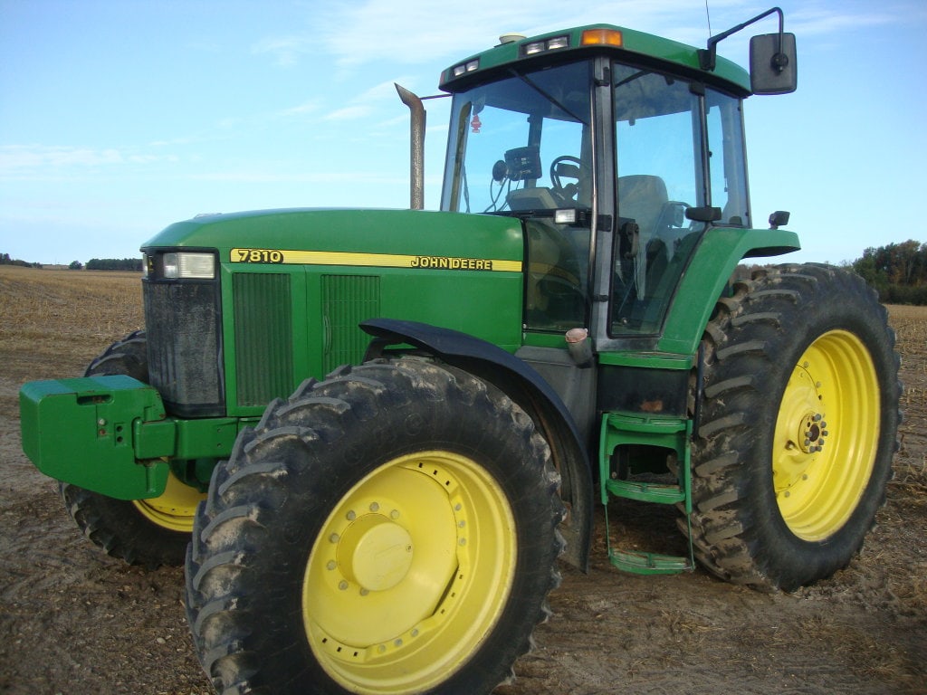 2002 JD 7810 MFWD Tractor: 2002 JD 7810 MFWD Tractor CAH 8640 hrs (NEW) ENGINE IN 2014 POWERSHIFT 480/80RX46 tires @90% trimble 750 SN#P076167