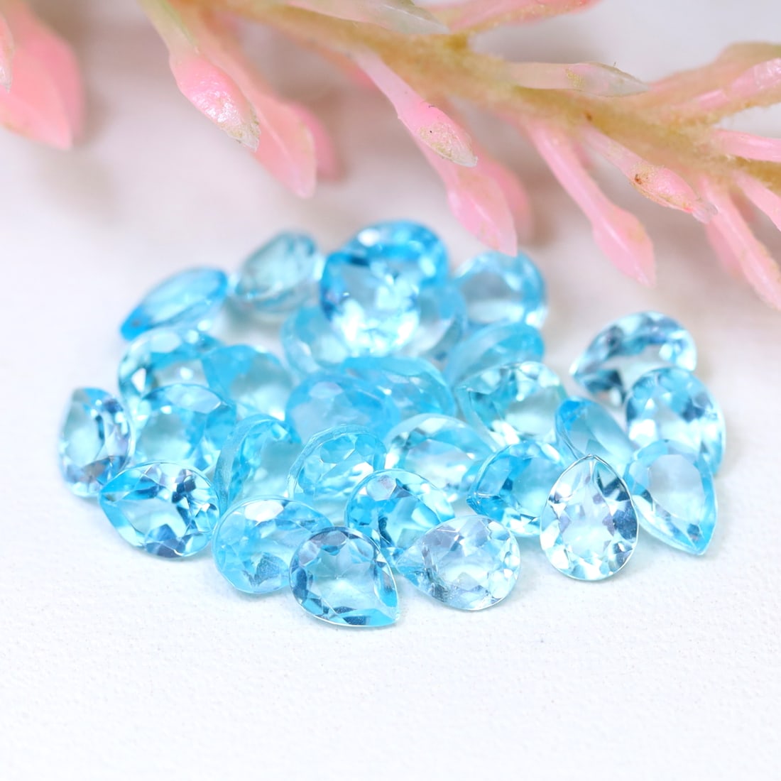 5.11Ct Natural Blue Green Apatite Lot - Brazil Gemstone - Pear Faceted: Ksmith Jewels Global Welcome to our auction house, today auction brought to you by Ksmith Jewels Global based in Penang, Malaysia specialize in all kinds of opal and color gemstone both in manufacturi