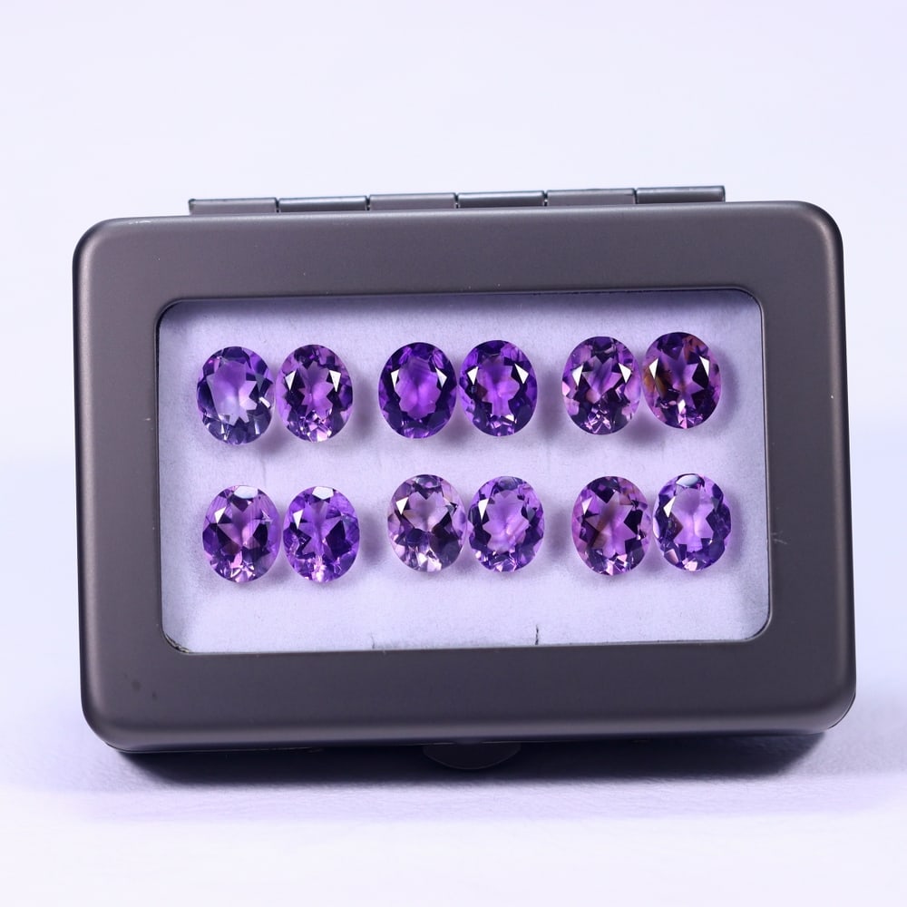 28.64Ct Amethyst Set - Polished Faceted: Ksmith Jewels Global Welcome to our auction house, today auction brought to you by Ksmith Jewels Global based in Penang, Malaysia specialize in all kinds of opal and color gemstone both in manufacturi