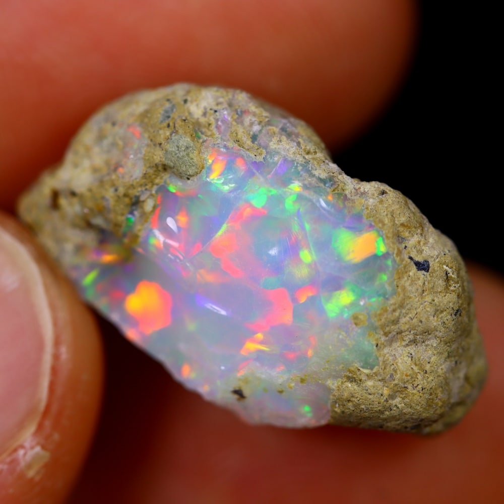 12Ct Rough Opal Specimen - Ethiopian Opal - Mineral Rough: Ksmith Jewels Global Welcome to our auction house, today auction brought to you by Ksmith Jewels Global based in Penang, Malaysia specialize in all kinds of opal and color gemstone both in manufacturi
