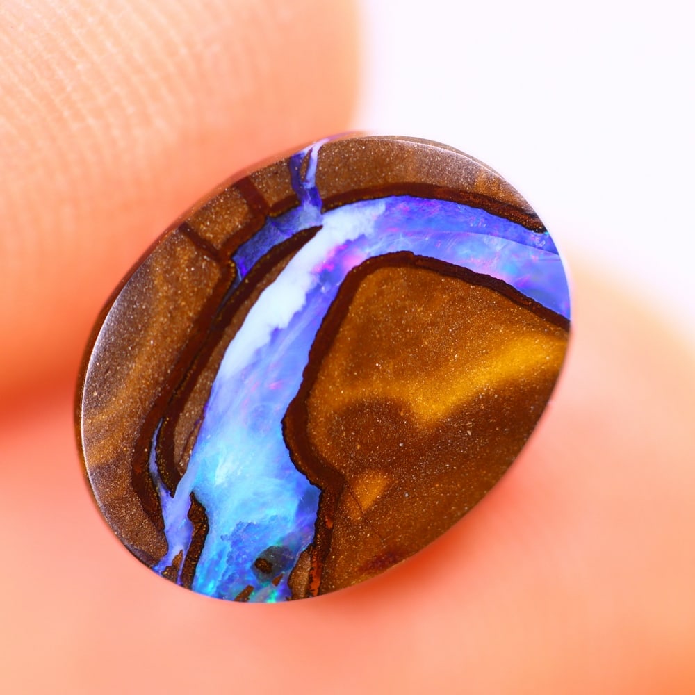 3.10Ct Winton Boulder Opal Polished - Australian Opal - Oval Cabochon: Ksmith Jewels Global Welcome to our auction house, today auction brought to you by Ksmith Jewels Global based in Penang, Malaysia specialize in all kinds of opal and color gemstone both in manufacturi