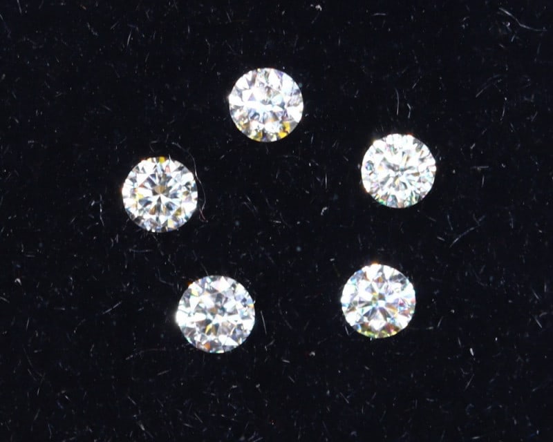 0.092Ct 1.6mm D-F Brilliant Round VS Loose Diamond 5pcs - Australian Diamond - Round Shape Lot: Ksmith Jewels Global Welcome to our auction house, today auction brought to you by Ksmith Jewels Global based in Penang, Malaysia specialize in all kinds of opal and color gemstone both in manufacturi
