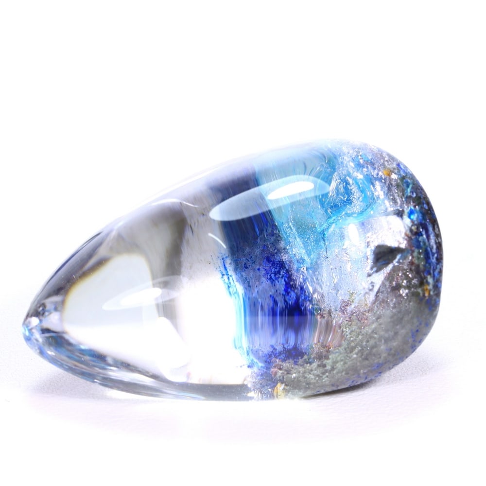 68.20Ct Lodolite Quartz Polished - Pear Cabochon: Ksmith Jewels Global Welcome to our auction house, today auction brought to you by Ksmith Jewels Global based in Penang, Malaysia specialize in all kinds of opal and color gemstone both in manufacturi