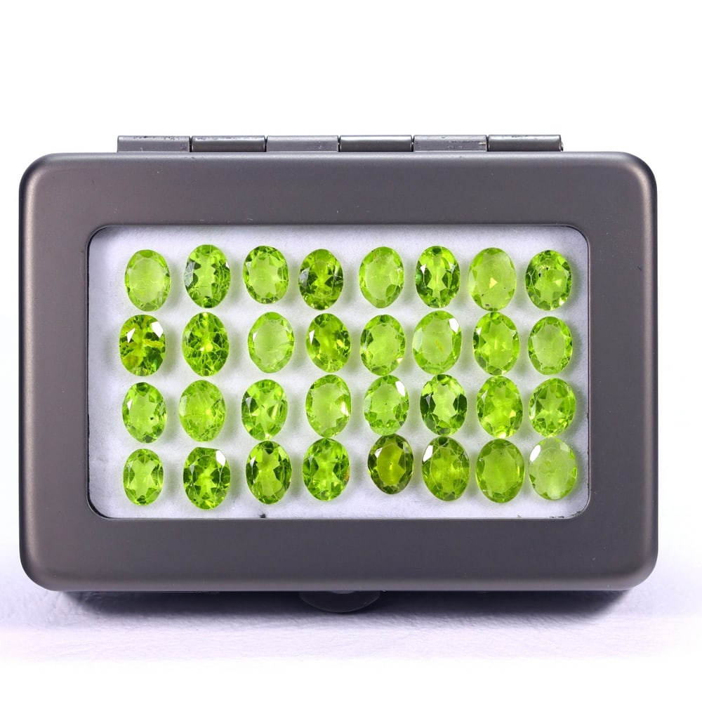 32.10Ct Group of Green Peridot - Polished Faceted: Ksmith Jewels Global Welcome to our auction house, today auction brought to you by Ksmith Jewels Global based in Penang, Malaysia specialize in all kinds of opal and color gemstone both in manufacturi