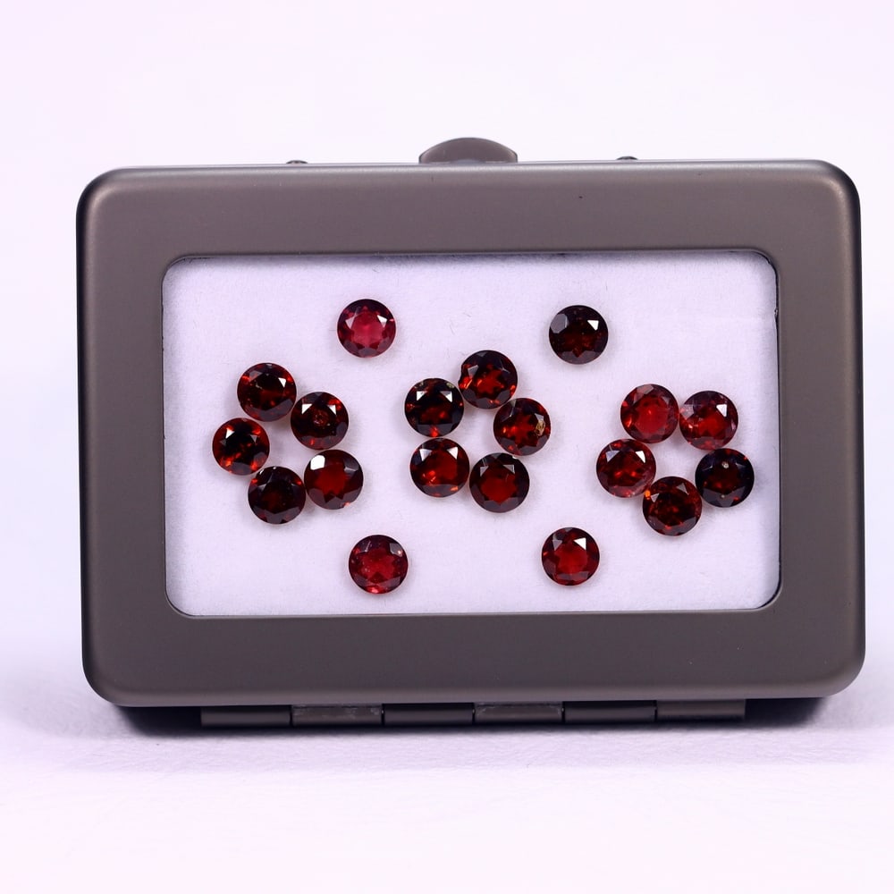 17.98Ct Group of Rhodolite Garnet - Polished Faceted: Ksmith Jewels Global Welcome to our auction house, today auction brought to you by Ksmith Jewels Global based in Penang, Malaysia specialize in all kinds of opal and color gemstone both in manufacturi