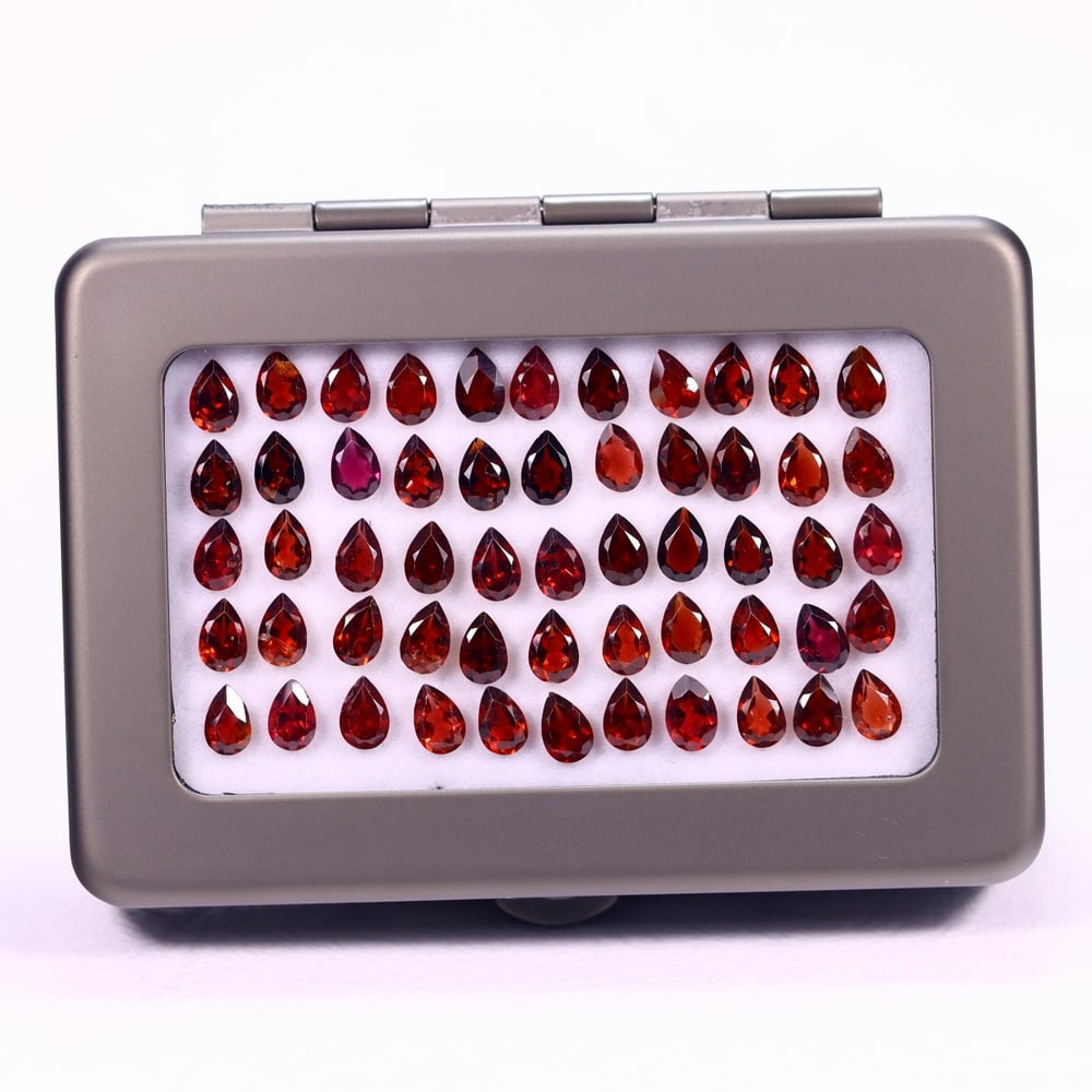 26.48Ct Group of Rhodolite Garnet - Polished Faceted: Ksmith Jewels Global Welcome to our auction house, today auction brought to you by Ksmith Jewels Global based in Penang, Malaysia specialize in all kinds of opal and color gemstone both in manufacturi