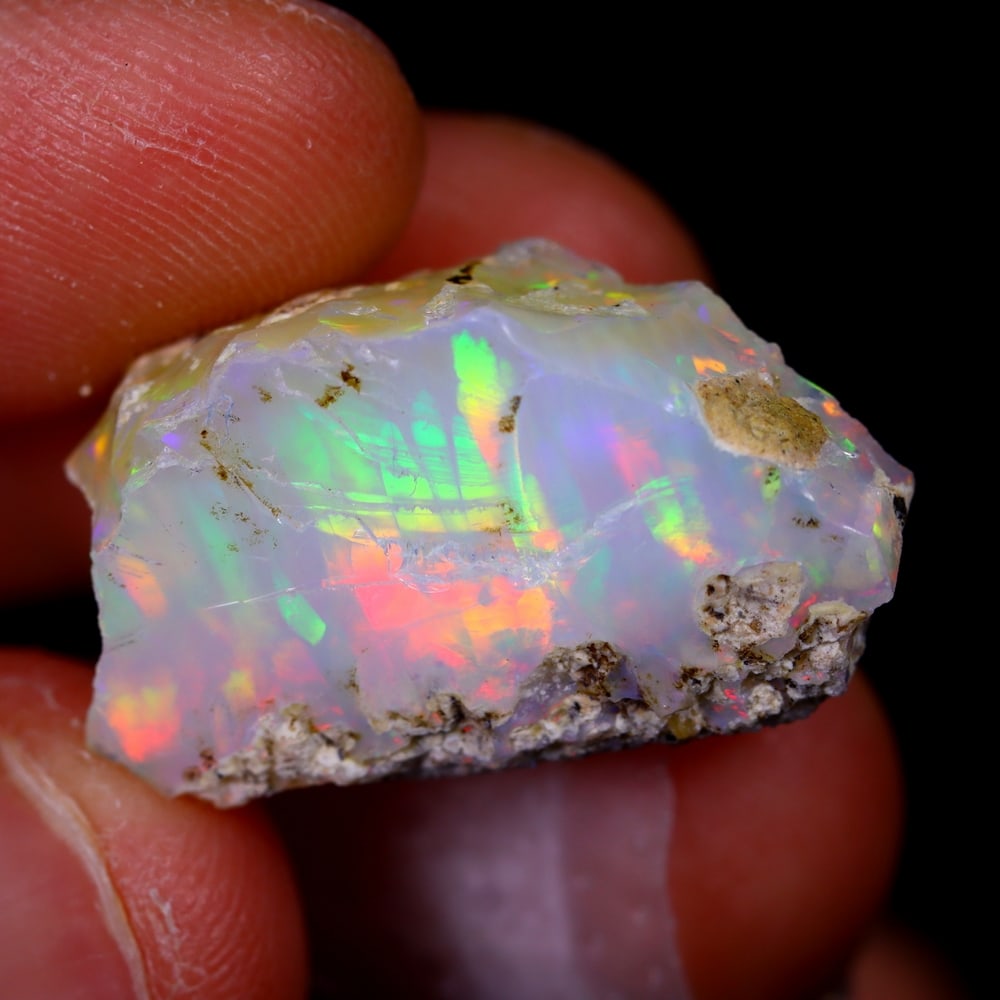20Ct Rough Opal Specimen - Ethiopian Opal - Mineral Rough: Ksmith Jewels Global Welcome to our auction house, today auction brought to you by Ksmith Jewels Global based in Penang, Malaysia specialize in all kinds of opal and color gemstone both in manufacturi