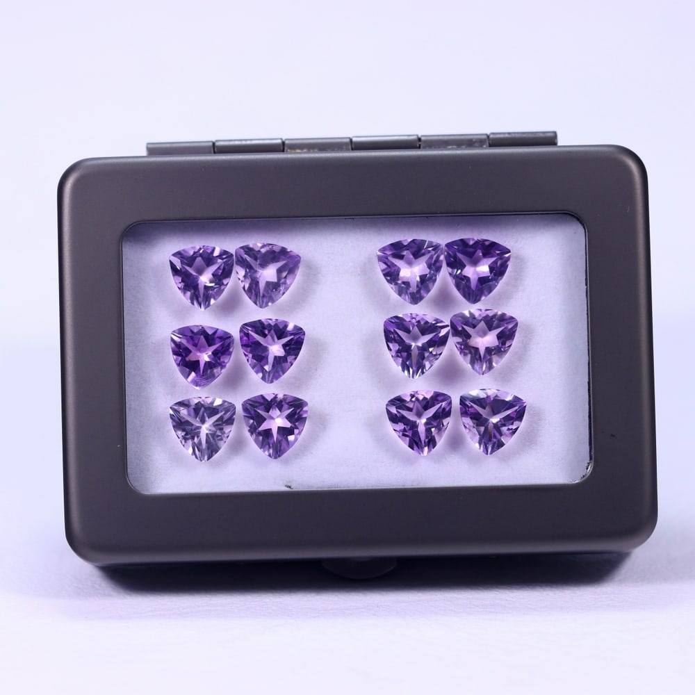 25.54Ct Amethyst Set - Polished Faceted: Ksmith Jewels Global Welcome to our auction house, today auction brought to you by Ksmith Jewels Global based in Penang, Malaysia specialize in all kinds of opal and color gemstone both in manufacturi