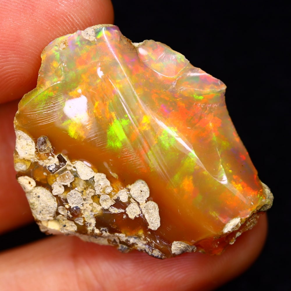 27Ct Rough Opal Specimen - Ethiopian Opal - Mineral Rough: Ksmith Jewels Global Welcome to our auction house, today auction brought to you by Ksmith Jewels Global based in Penang, Malaysia specialize in all kinds of opal and color gemstone both in manufacturi