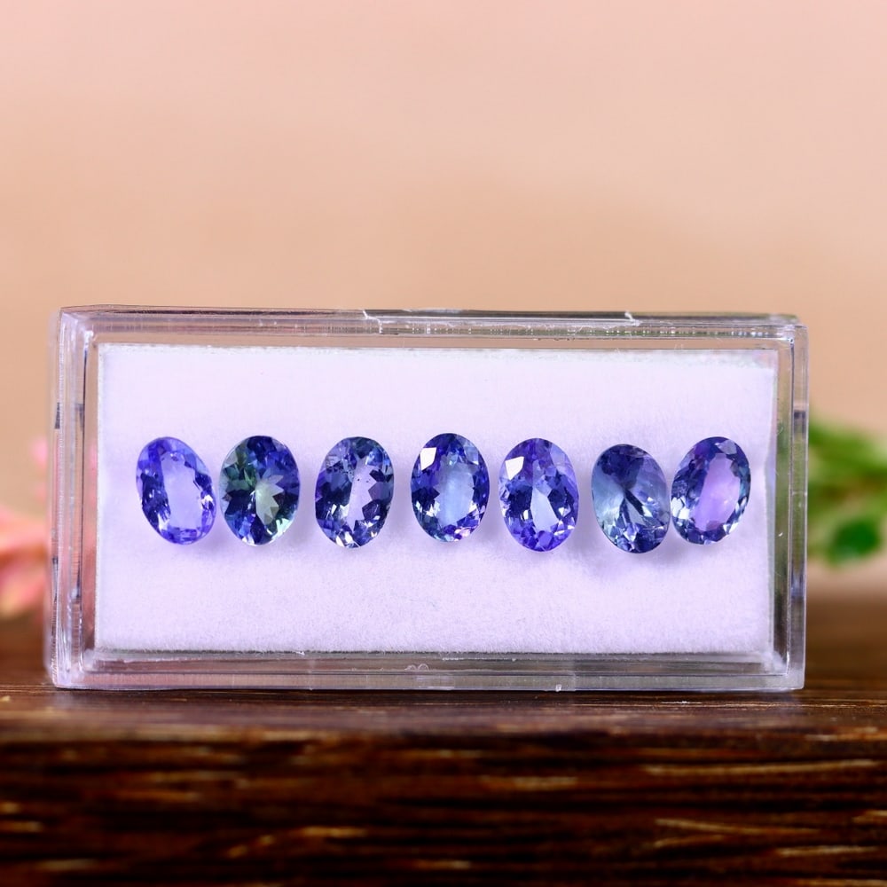 6.20Ct Tanzanite Set - Polished Faceted: Ksmith Jewels Global Welcome to our auction house, today auction brought to you by Ksmith Jewels Global based in Penang, Malaysia specialize in all kinds of opal and color gemstone both in manufacturi