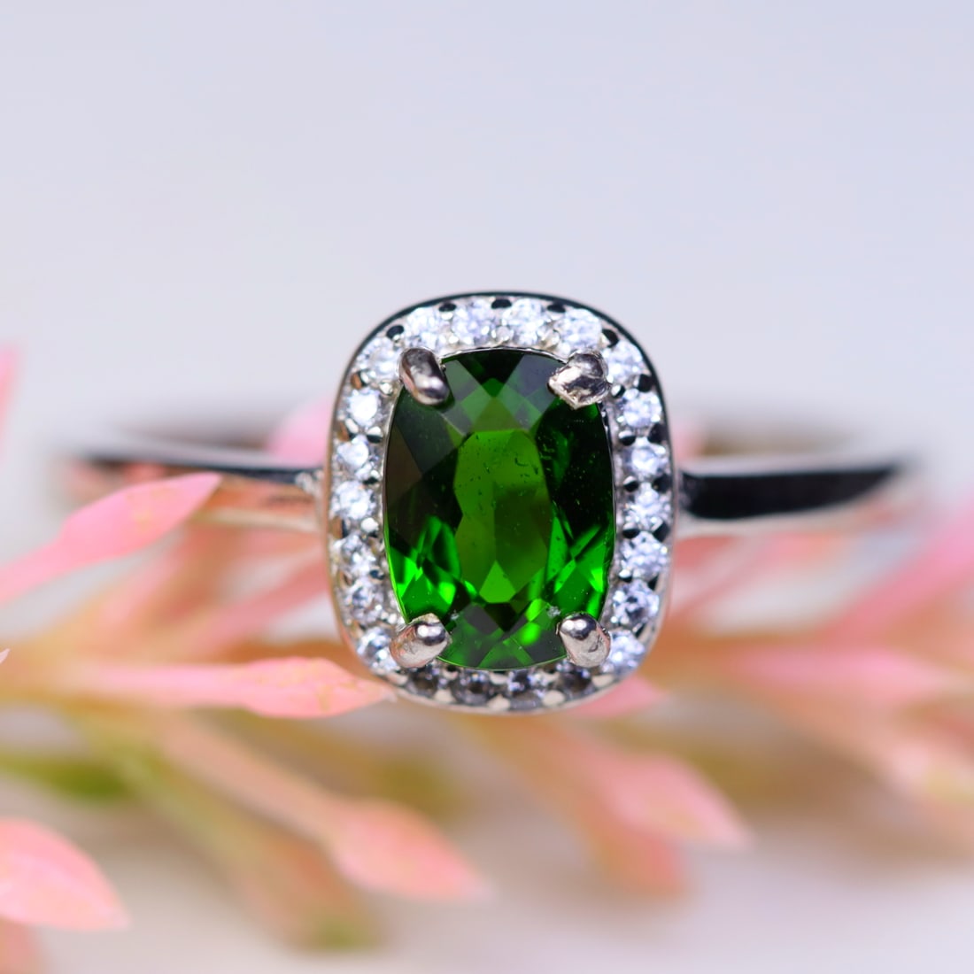 Total Weight of 12.4Ct Natural Green Chrome Diopside & Cubic Zirconia Ring 925 Sterling Silver Size (1 of 2)