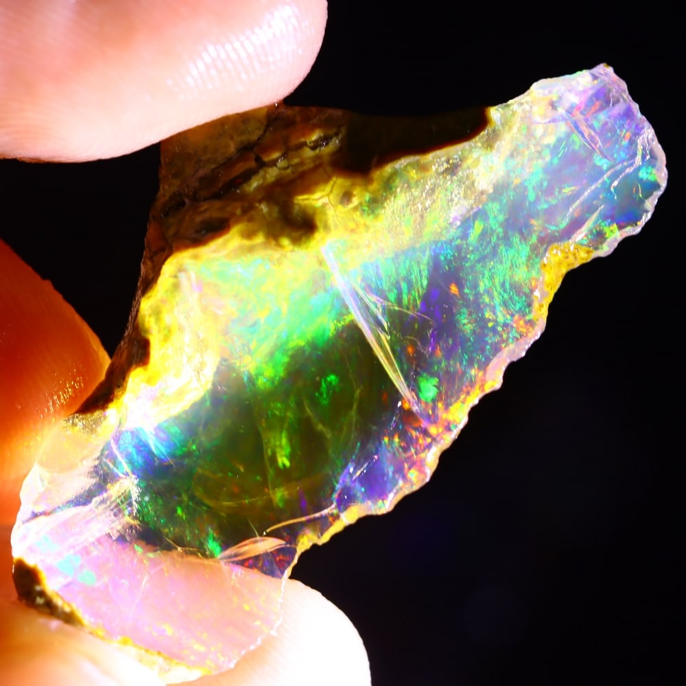 20Ct Crystal Opal Specimen - Ethiopian Opal - Crystal Raw Rough: Ksmith Jewels Global Welcome to our auction house, today auction brought to you by Ksmith Jewels Global based in Penang, Malaysia specialize in all kinds of opal and color gemstone both in manufacturi