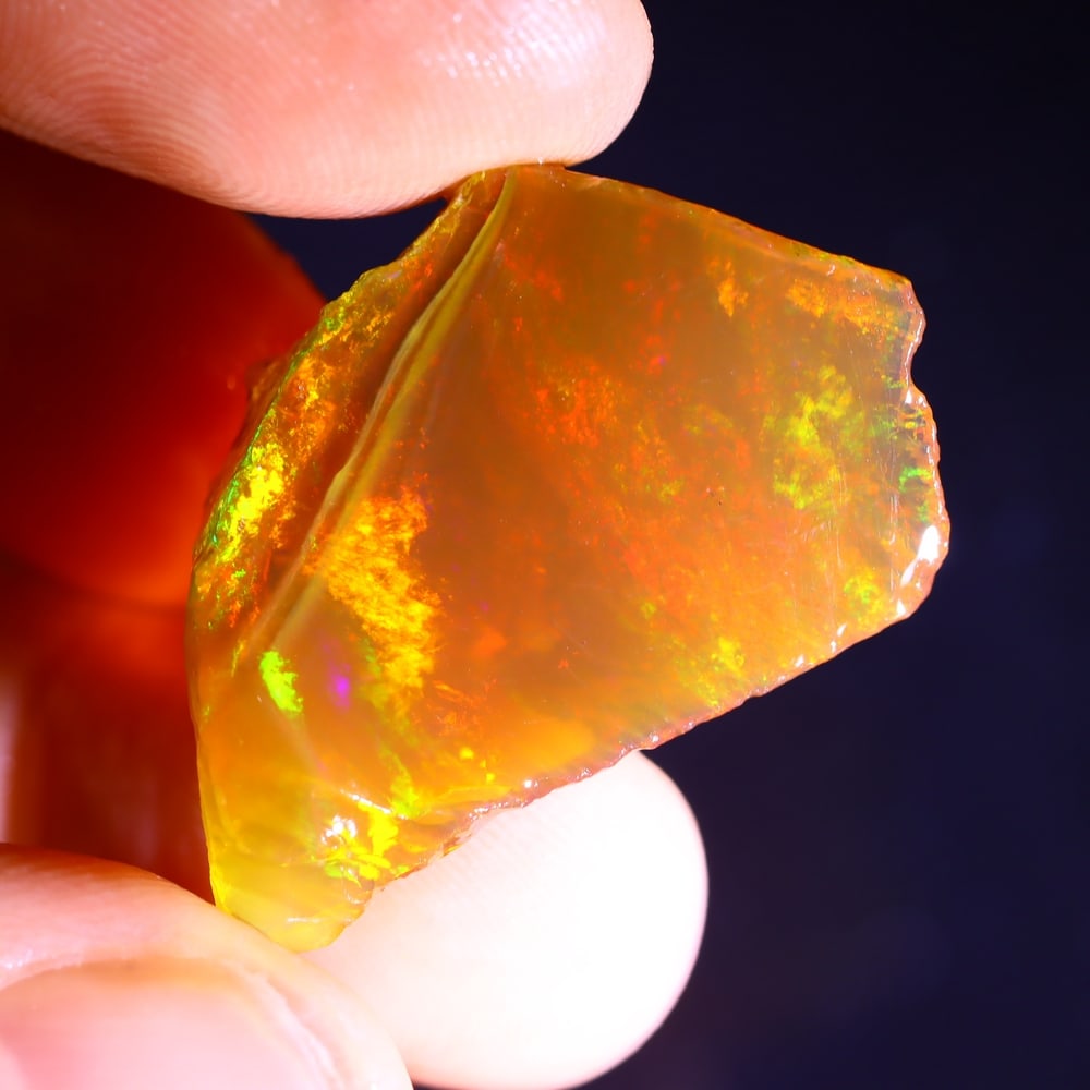 20Ct Crystal Opal Specimen - Ethiopian Opal - Crystal Raw Rough: Ksmith Jewels Global Welcome to our auction house, today auction brought to you by Ksmith Jewels Global based in Penang, Malaysia specialize in all kinds of opal and color gemstone both in manufacturi