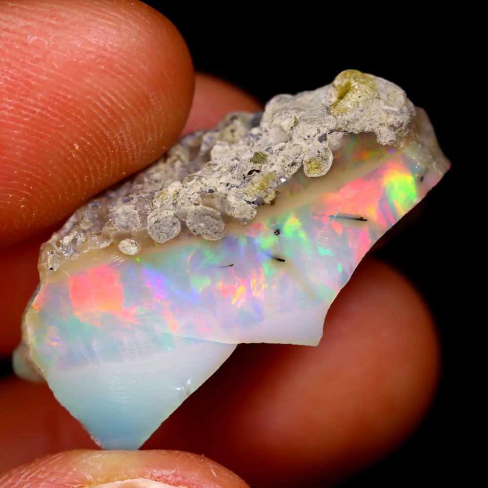 17Ct Rough Opal Specimen - Ethiopian Opal - Mineral Rough: Ksmith Jewels Global Welcome to our auction house, today auction brought to you by Ksmith Jewels Global based in Penang, Malaysia specialize in all kinds of opal and color gemstone both in manufacturi