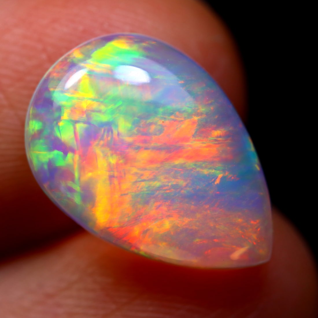 2.76Ct Natural Flashy Rainbow Ethiopian Welo Opal - Ethiopian Opal - Oval Cabochon (AOI5956): Ksmith Jewels Global Welcome to our auction house, today auction brought to you by Ksmith Jewels Global based in Penang, Malaysia specialize in all kinds of opal and color gemstone both in manufacturi