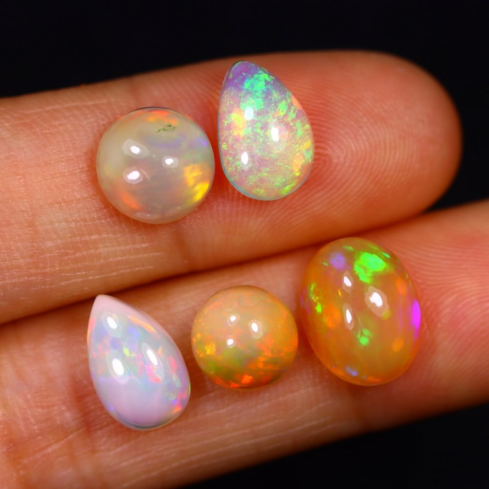 7.53Ct Group of 5 Welo Opal Polished - Ethiopian Opal: Ksmith Jewels Global Welcome to our auction house, today auction brought to you by Ksmith Jewels Global based in Penang, Malaysia specialize in all kinds of opal and color gemstone both in manufacturi