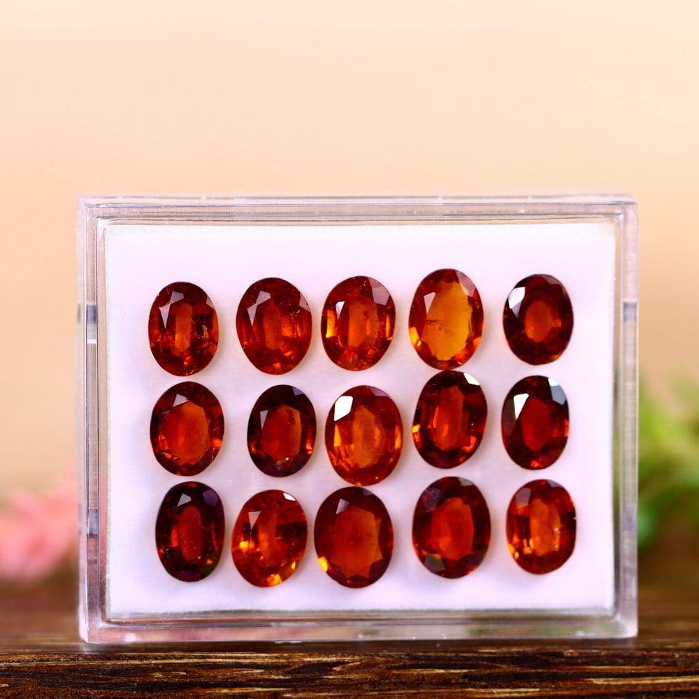 23.50Ct Spessartite Garnet Set - Polished Faceted: Ksmith Jewels Global Welcome to our auction house, today auction brought to you by Ksmith Jewels Global based in Penang, Malaysia specialize in all kinds of opal and color gemstone both in manufacturi