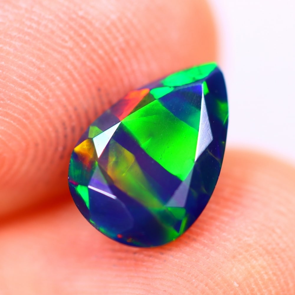 1.11Ct Welo Black Opal Polished - Ethiopian Opal - Pear Faceted: Ksmith Jewels Global Welcome to our auction house, today auction brought to you by Ksmith Jewels Global based in Penang, Malaysia specialize in all kinds of opal and color gemstone both in manufacturi