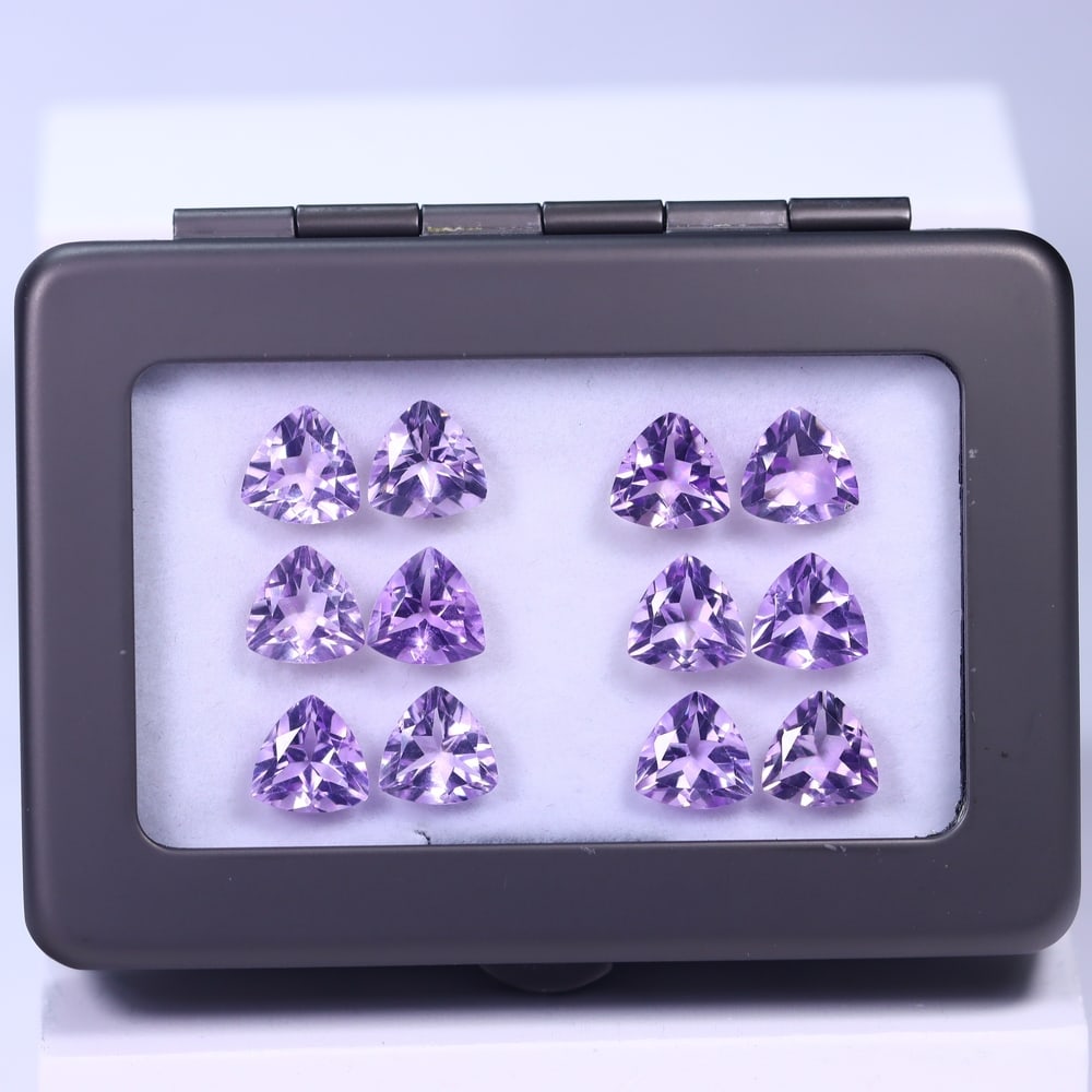 26.25Ct Amethyst Set - Polished Faceted: Ksmith Jewels Global Welcome to our auction house, today auction brought to you by Ksmith Jewels Global based in Penang, Malaysia specialize in all kinds of opal and color gemstone both in manufacturi
