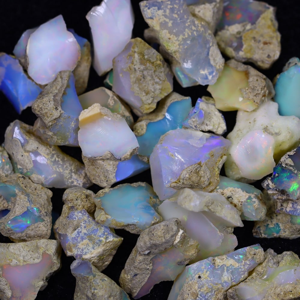 177Ct Rough Opal Specimen Set - Ethiopian Opal - Mineral Rough: Ksmith Jewels Global Welcome to our auction house, today auction brought to you by Ksmith Jewels Global based in Penang, Malaysia specialize in all kinds of opal and color gemstone both in manufacturi