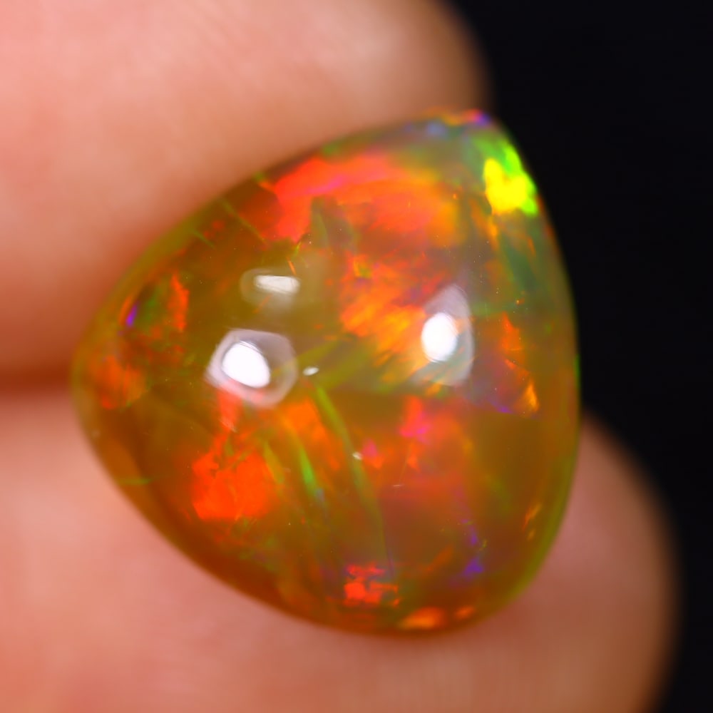 7.66Ct Welo Opal Polished - Ethiopian Opal - Pear Cabochon: Ksmith Jewels Global Welcome to our auction house, today auction brought to you by Ksmith Jewels Global based in Penang, Malaysia specialize in all kinds of opal and color gemstone both in manufacturi