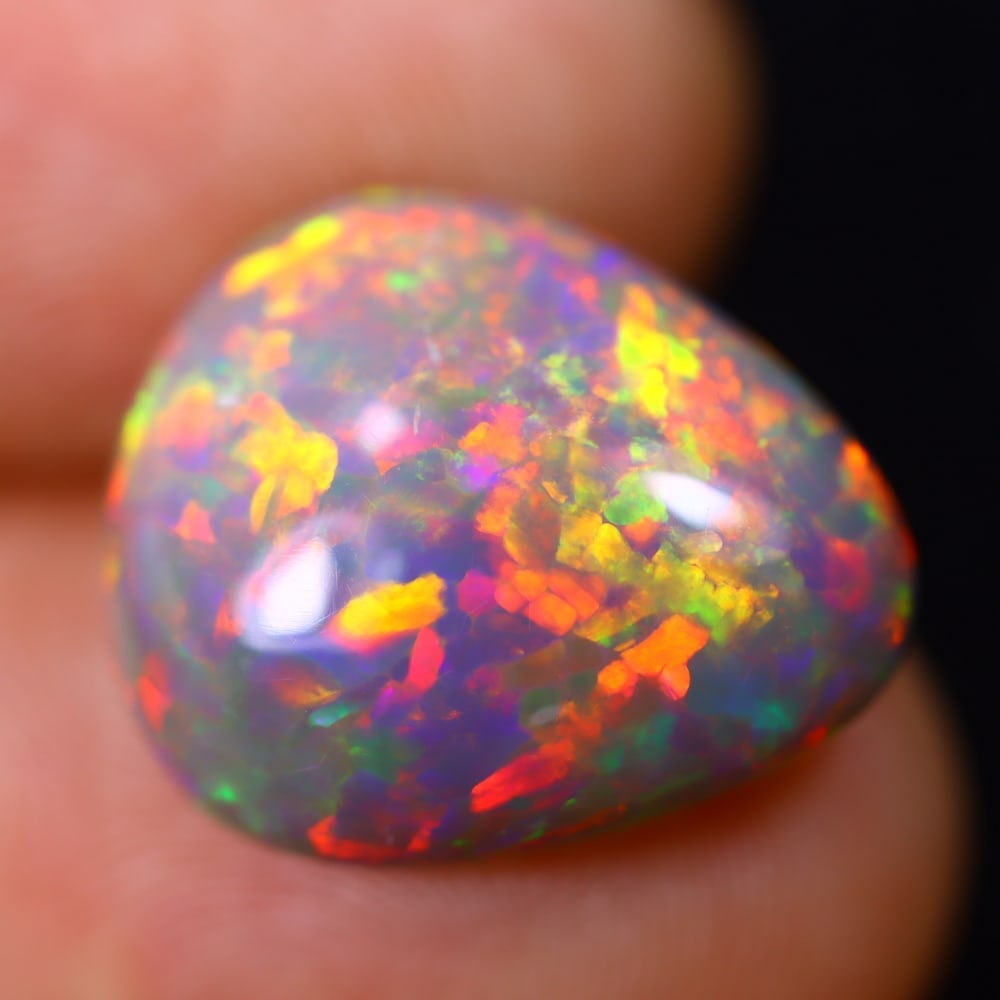 7.67Ct Welo Opal Polished - Ethiopian Opal - Pear Cabochon: Ksmith Jewels Global Welcome to our auction house, today auction brought to you by Ksmith Jewels Global based in Penang, Malaysia specialize in all kinds of opal and color gemstone both in manufacturi