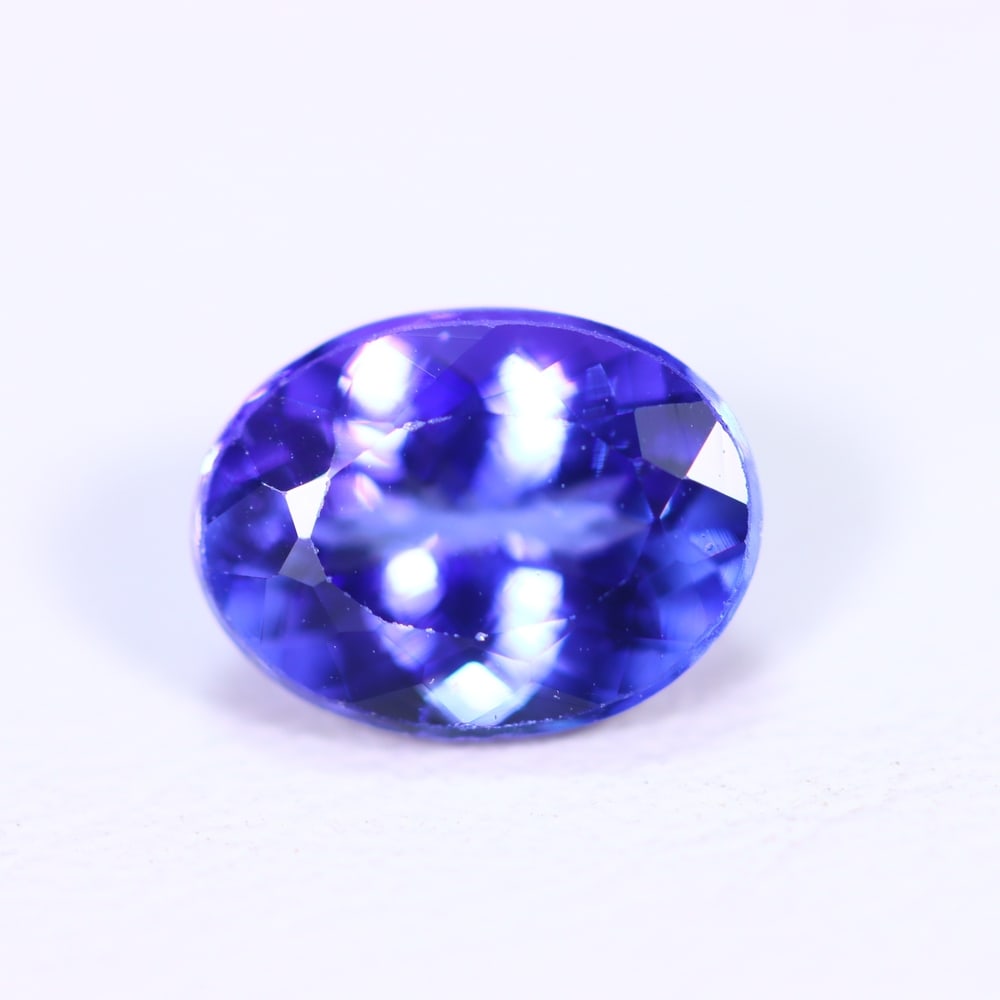 1.65Ct Tanzanite Faceted - Oval Polished: Ksmith Jewels Global Welcome to our auction house, today auction brought to you by Ksmith Jewels Global based in Penang, Malaysia specialize in all kinds of opal and color gemstone both in manufacturi