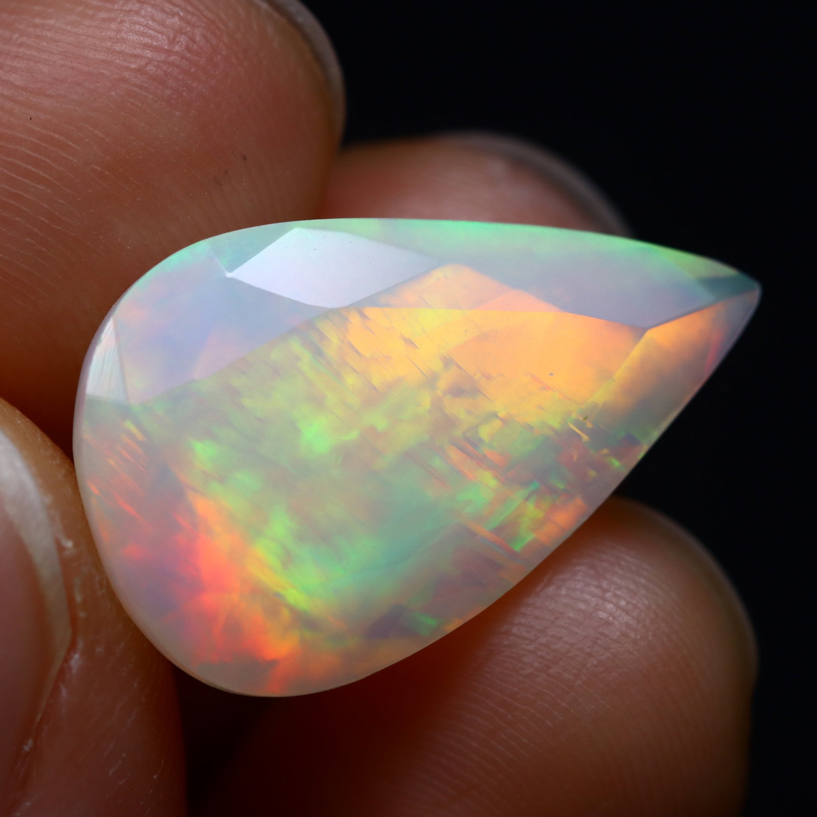 6.05Ct Natural Flashy Rainbow Ethiopian Welo Opal: Ksmith Jewels Global Welcome to our auction house, today auction brought to you by Ksmith Jewels Global based in Penang, Malaysia specialize in all kinds of opal and color gemstone both in manufacturi